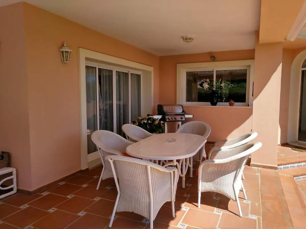 Casa La Familia Villa Mijas